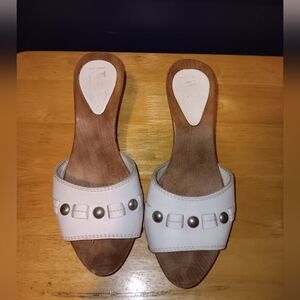 Dolce & Gabbana White Leather Sandals Size 35 1/2